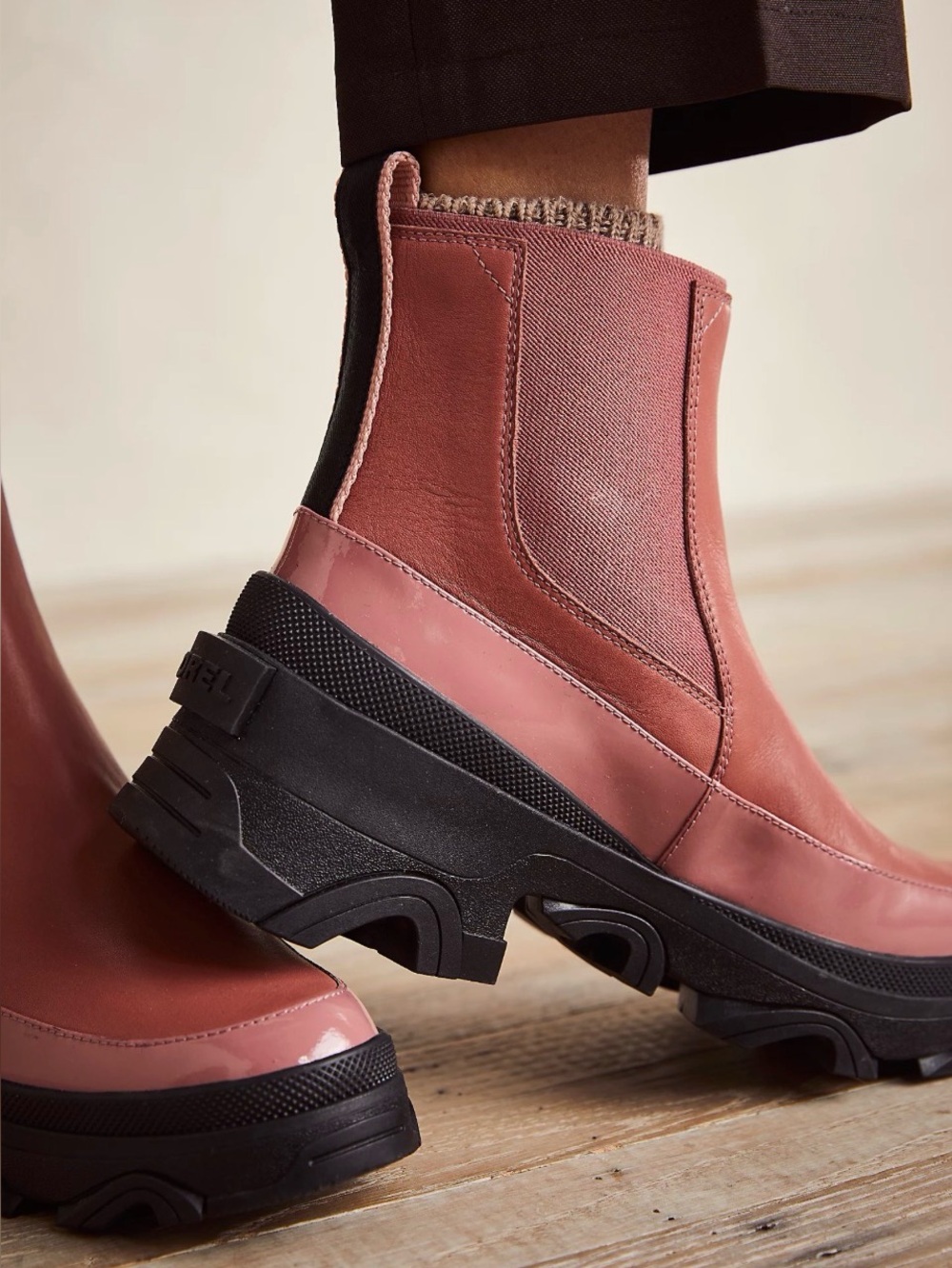 Sorel Brex Waterproof Leather Chelsea Boot Pink/Black Women's US 9
